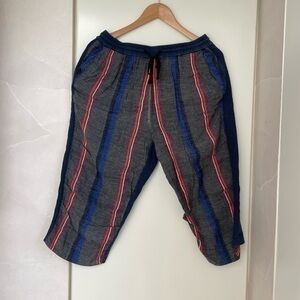 LEMLEM Capris Size Large